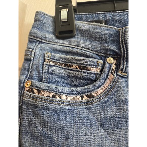 White House Black Market Skinny Ankle Zip buckle Hem Jeans Snake Trim Mid rise 2 - Picture 6 of 12